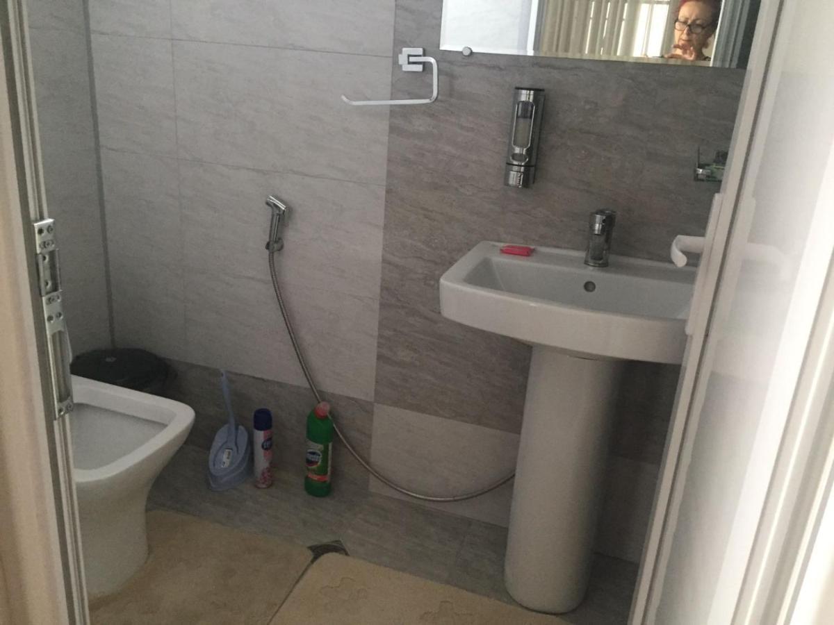 Barsa Apartman Zestafoni Kültér fotó